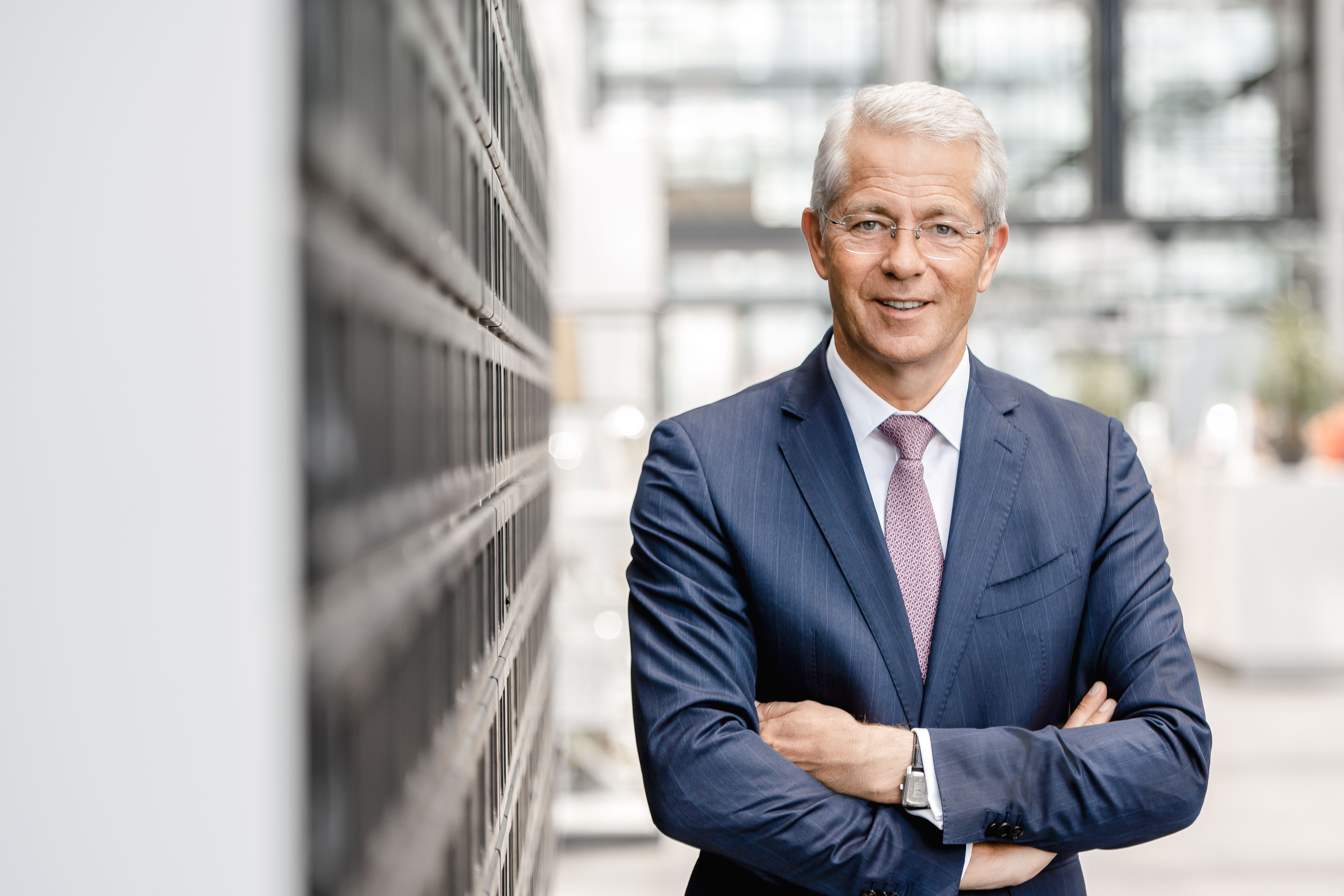 Dr. Stefan Schulte