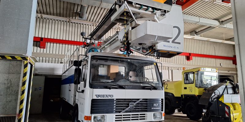 <span class="caps">FMM</span> Flugzeugenteiser 2 <span class="caps">FMM</span> Flugzeugenteiser 2