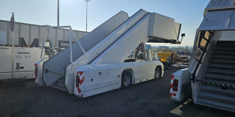 Fahrzeugverkauf <span class="caps">ADVTP93TP0093</span> hinten